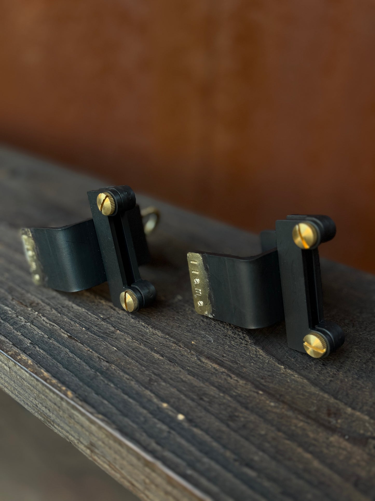 TABLE CLAMP LEG SHELF CLAMP