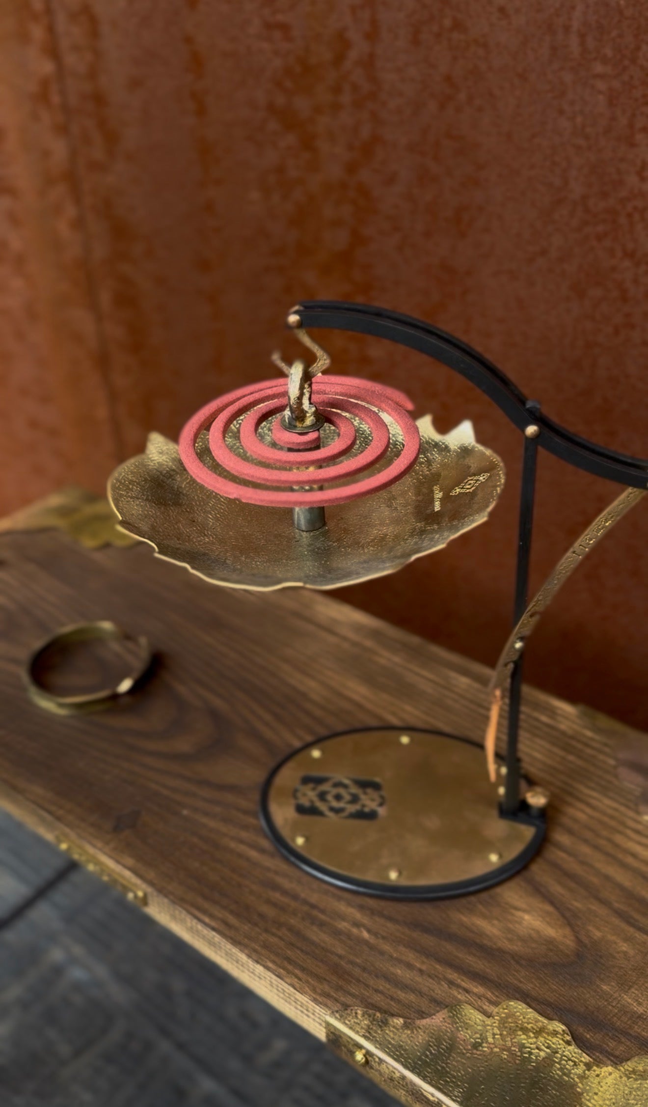 Roma Ritual Holder