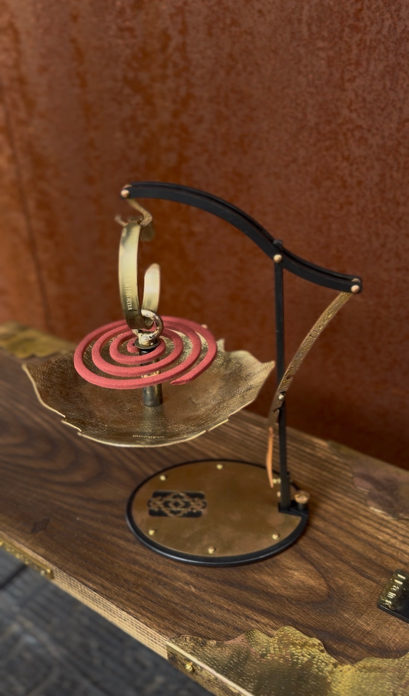 Roma Ritual Holder