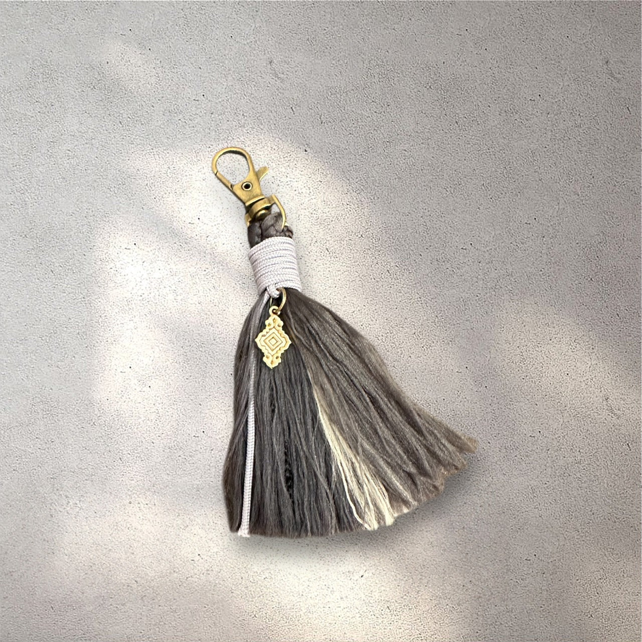 ジプシータッセルチャーム