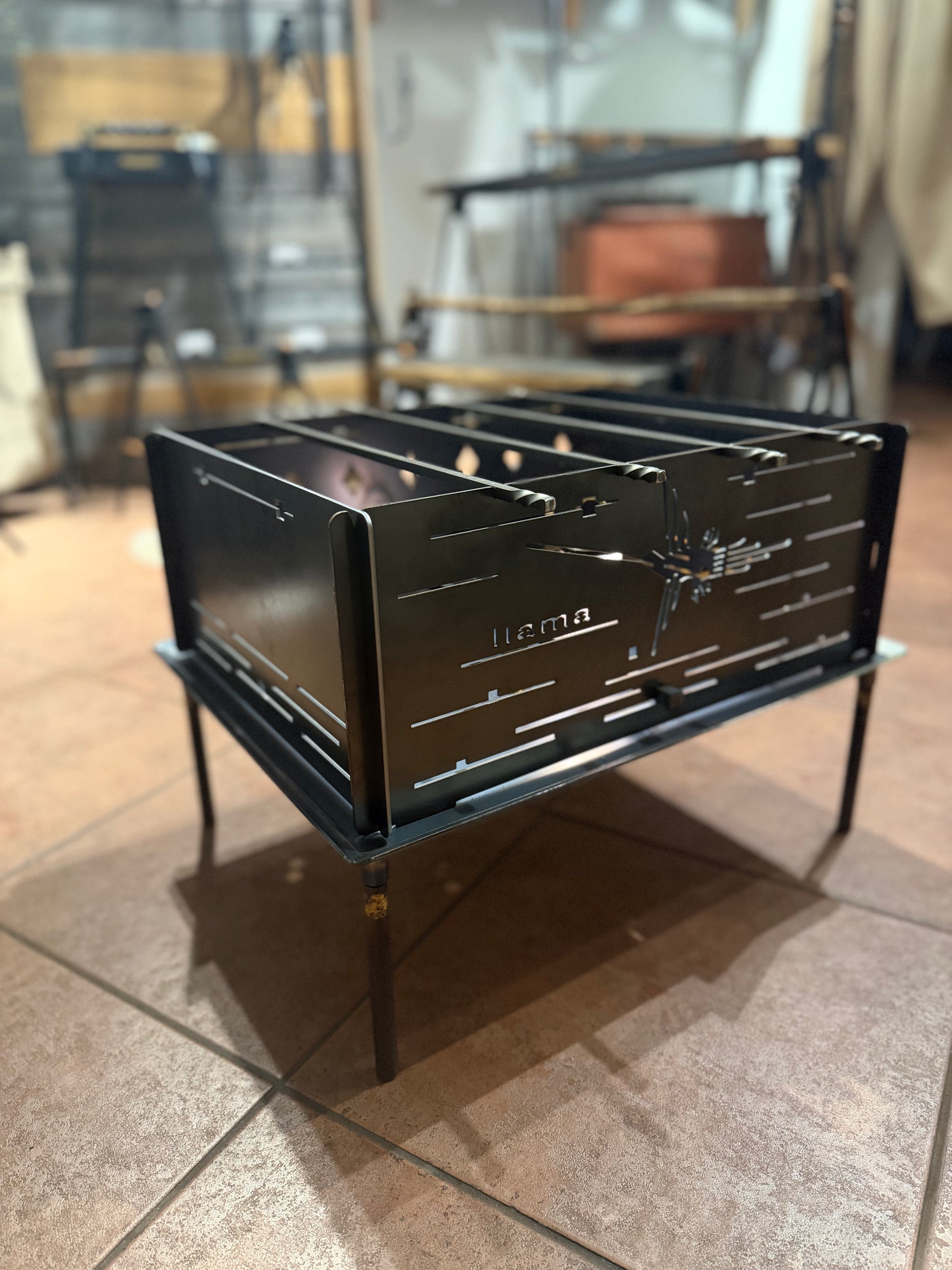 焚き火台 Type-4 – llama and Roma